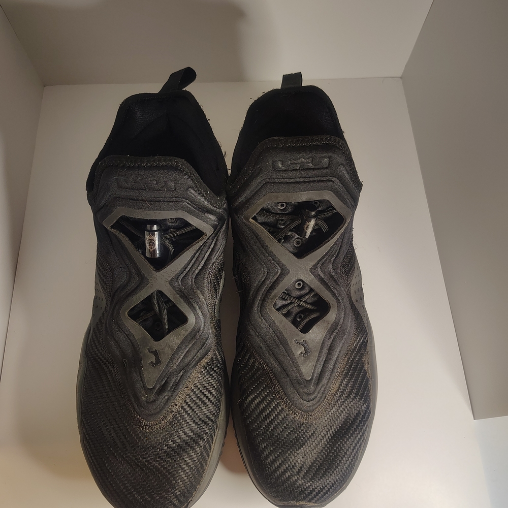 Nike LeBron Soldier 14 triple black size 13